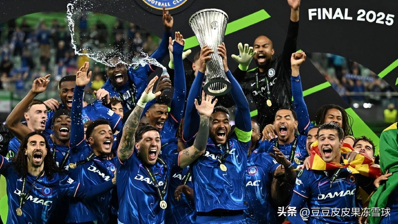 包含国际足球盛事！各队风采迥异，谁能问鼎冠军？的词条