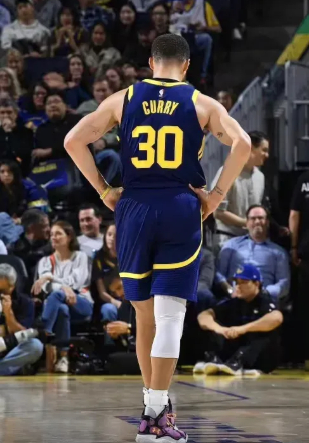 关于掘金惜败骑士遗憾失利的信息