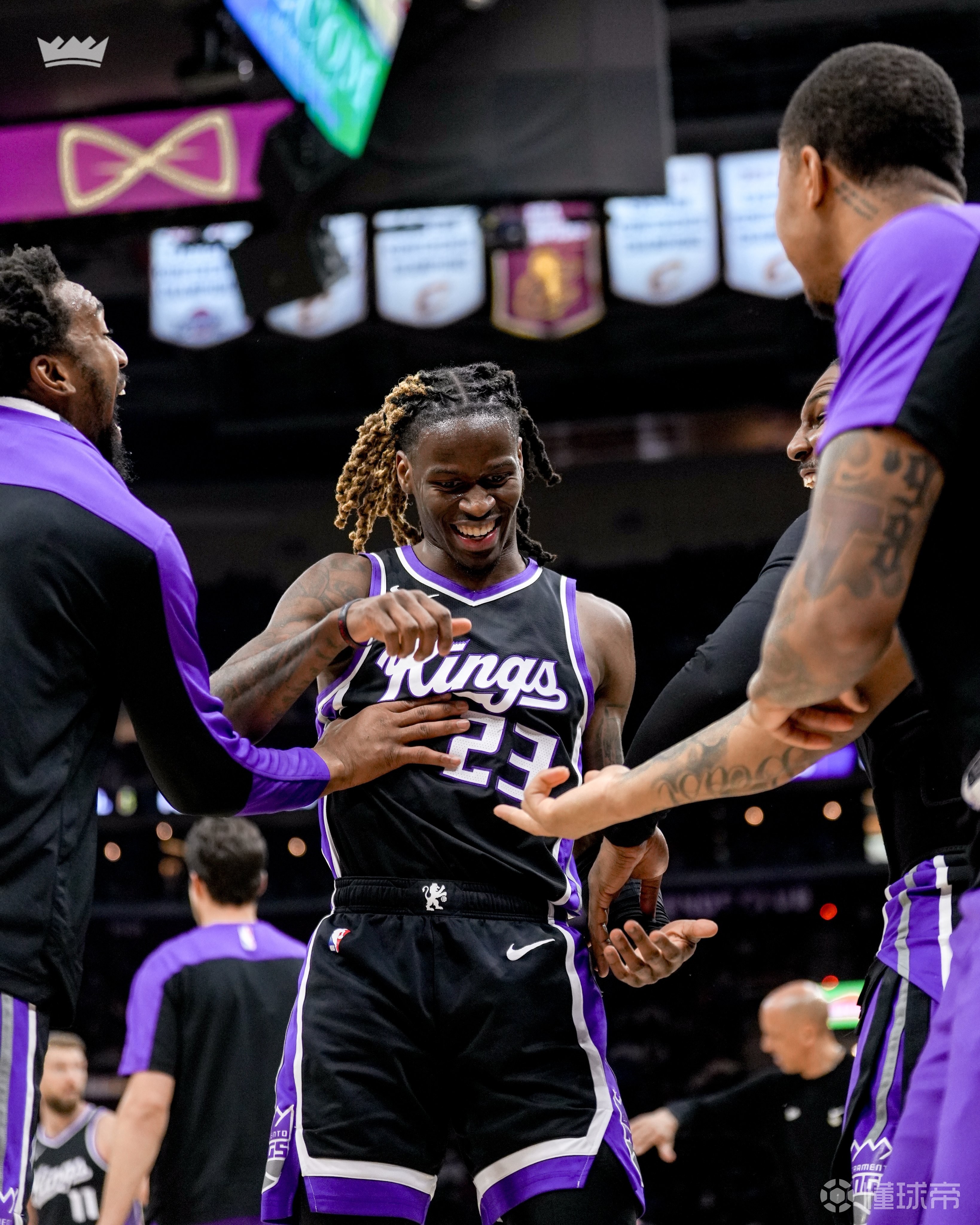 开拓者力克马刺，全队表现出色