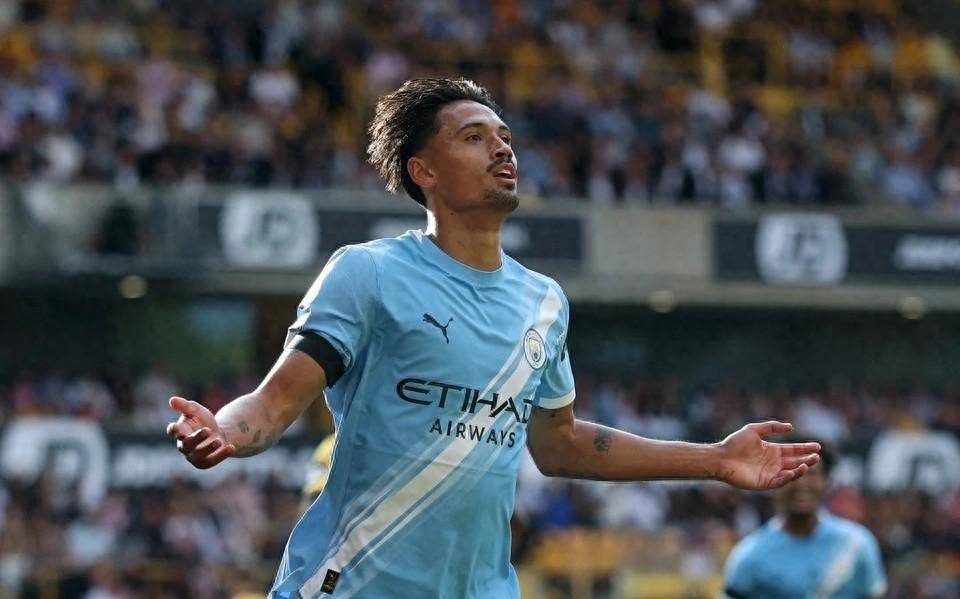 曼城最新首发名单公布，球迷热切期待比赛