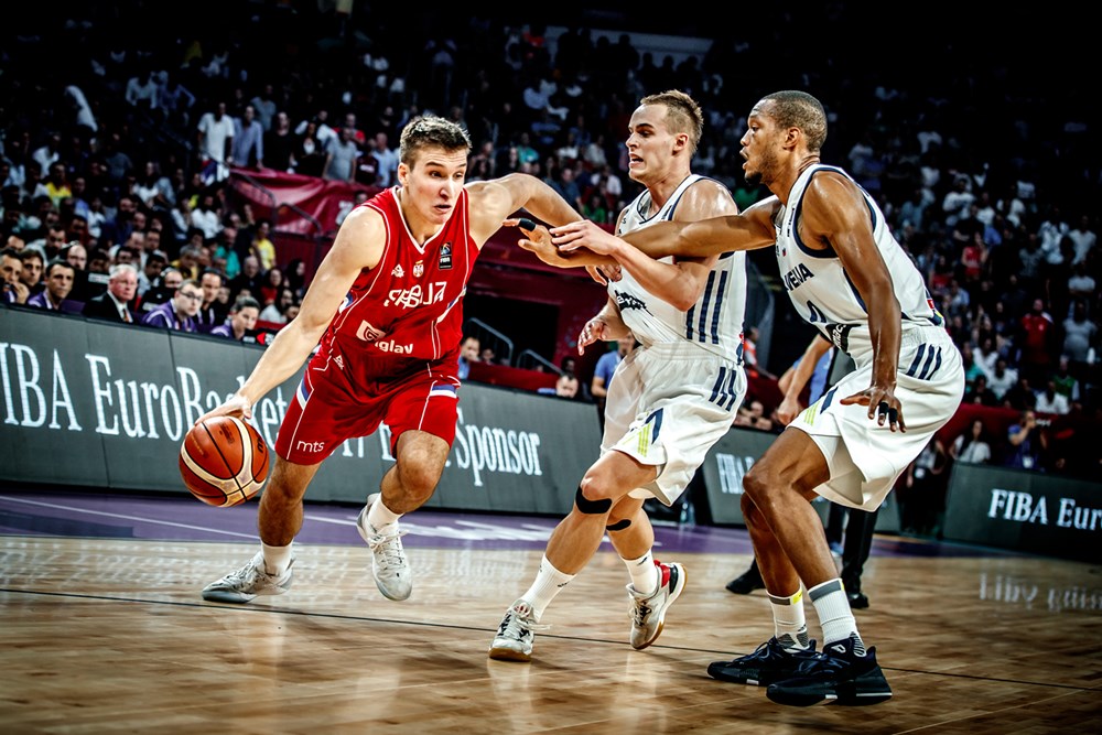 关于世界篮球锦标赛决赛战火激烈，场面白热化的信息