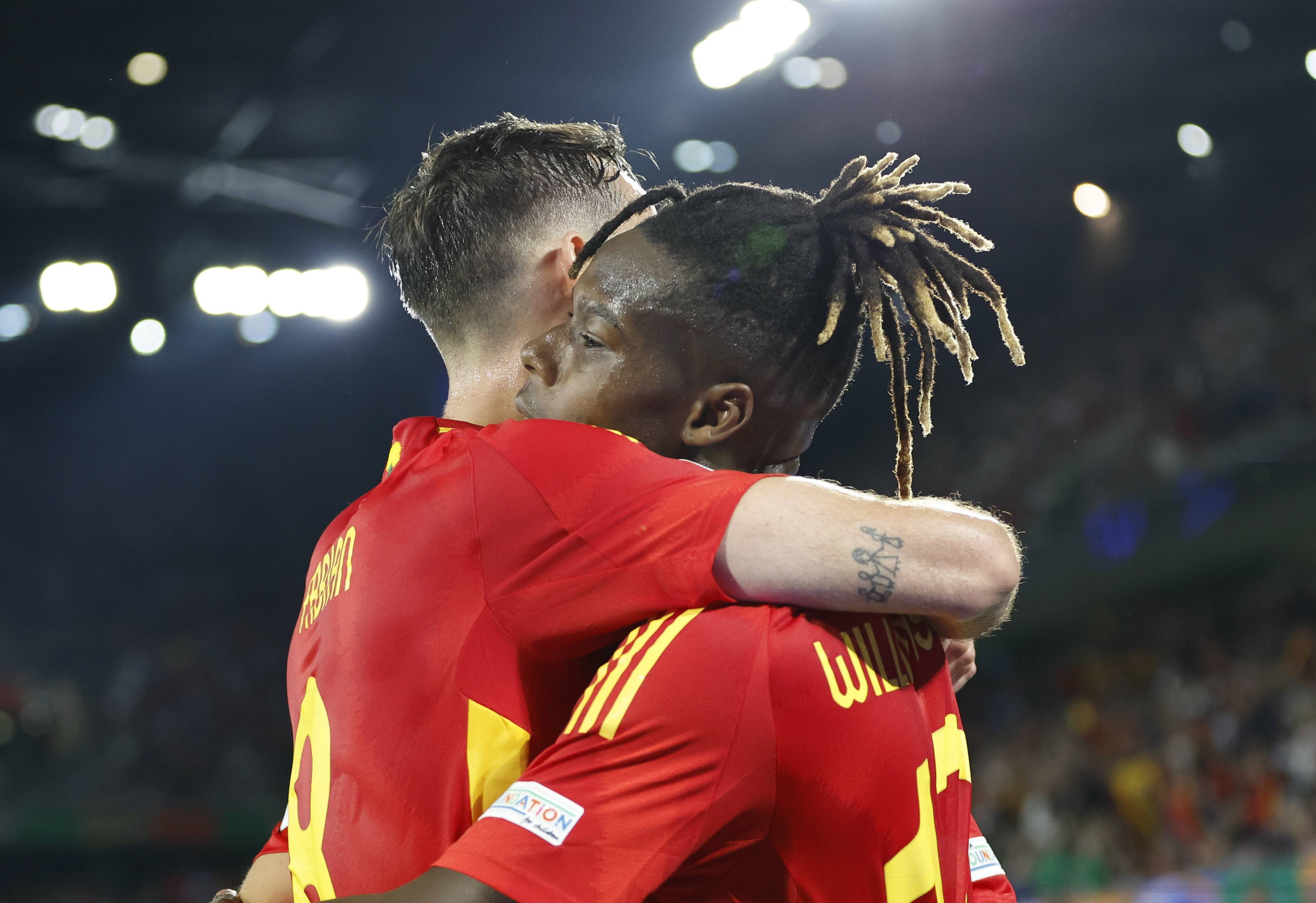 西班牙队意外惊艳，挑战实力赛出好结果